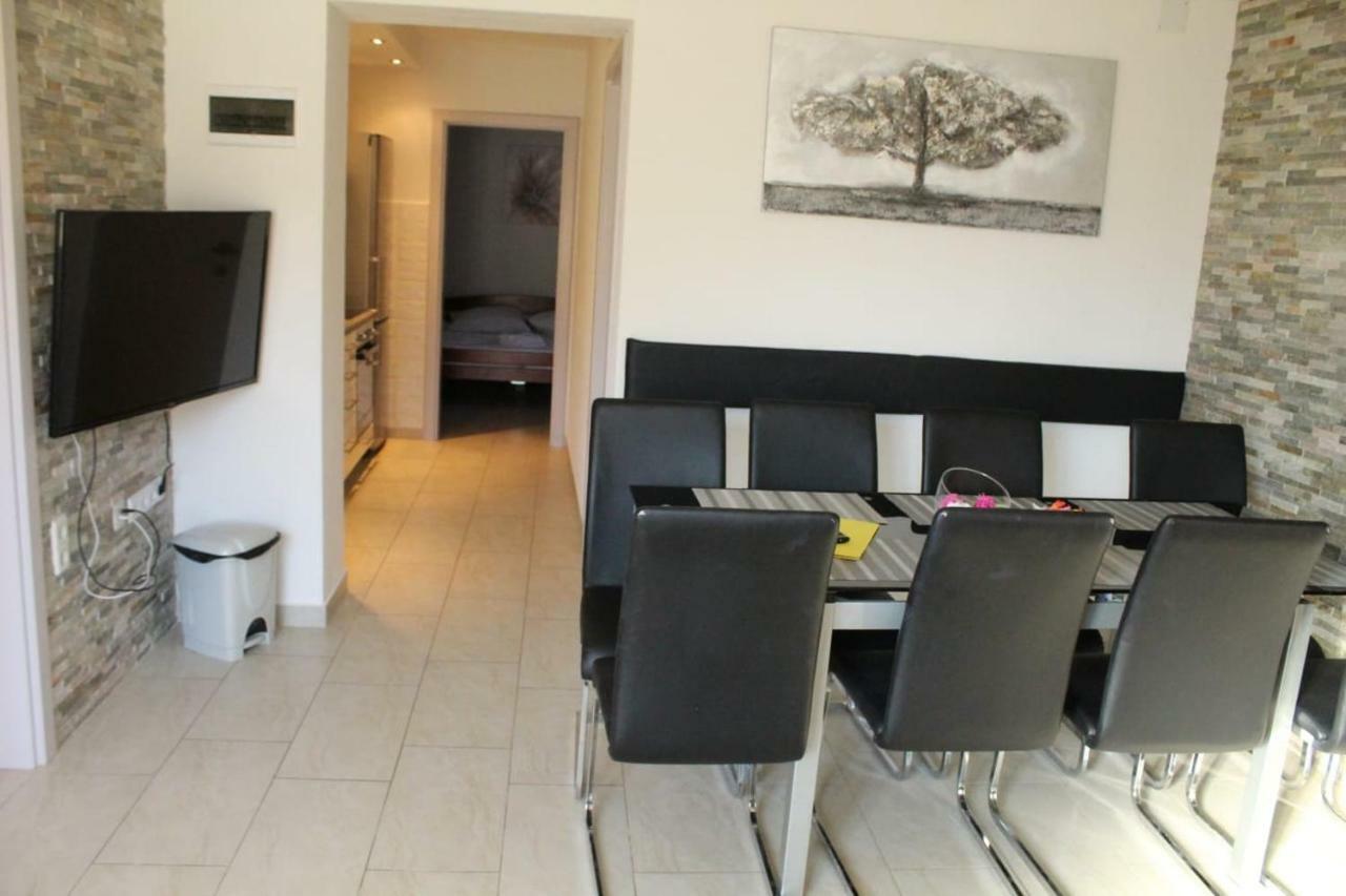 Apartment Pirovic トゥラニ エクステリア 写真