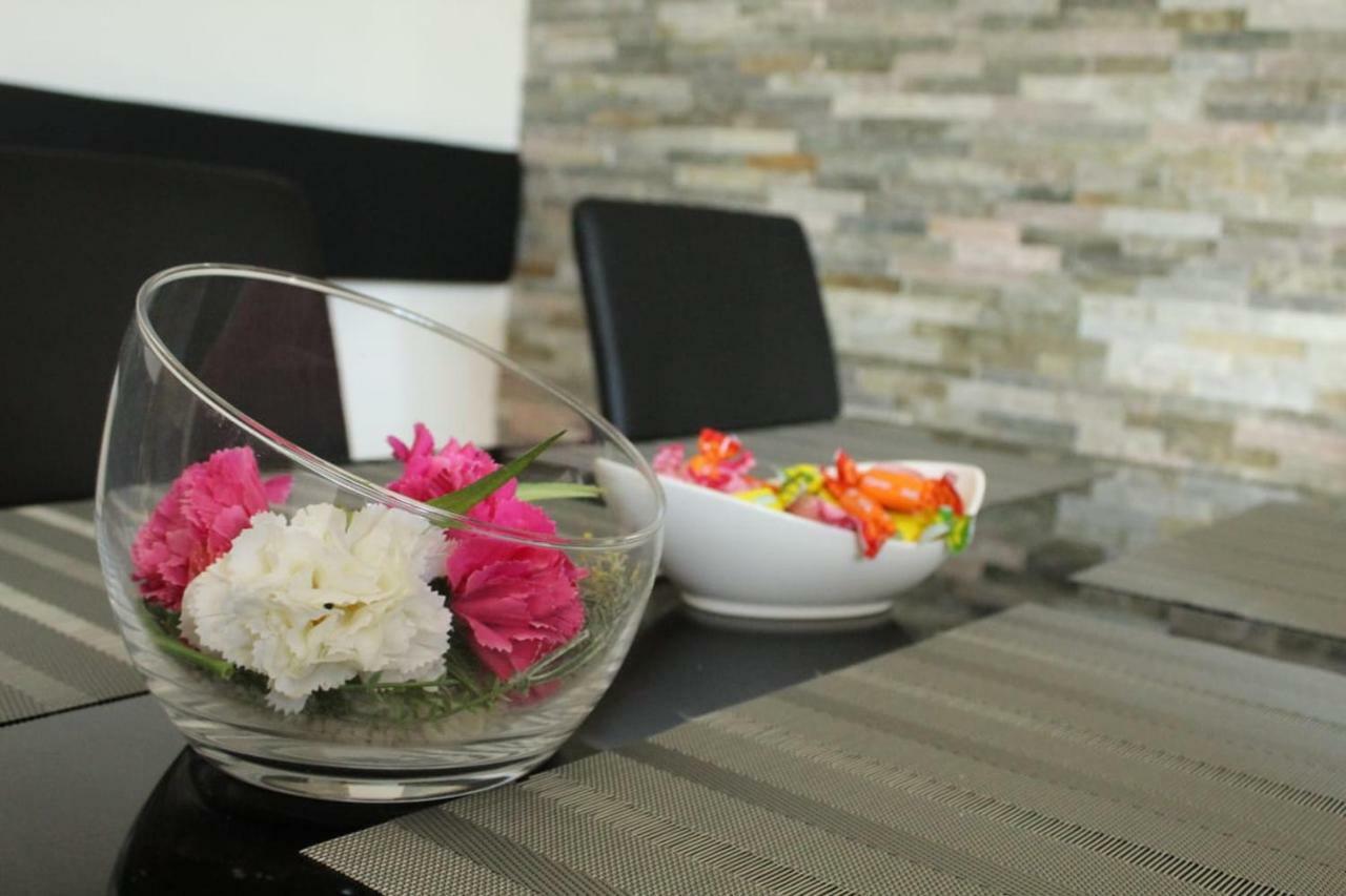 Apartment Pirovic トゥラニ エクステリア 写真