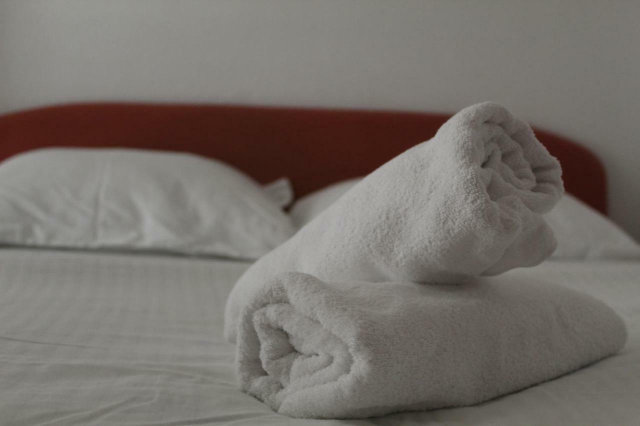 Apartment Pirovic トゥラニ エクステリア 写真
